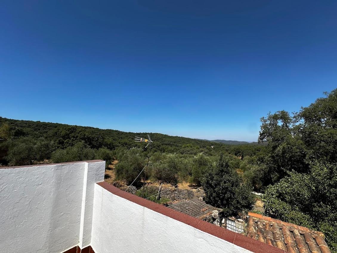 Espaciosa Y Elegante Casa Rural En Лос-Маринес Экстерьер фото